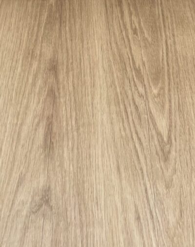 A close up of the wood grain on this floor