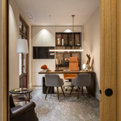 A home office with a Namib desk and chairs.